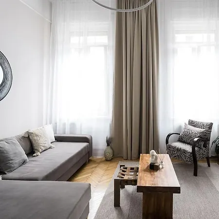 Lejlighed Sunrise Lounge Corvin 63m2 Ac Budapest