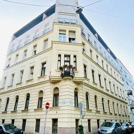 Apartment Sunrise Lounge Corvin 63m2 Ac