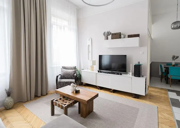 Sunrise Lounge Corvin 63m2 Ac דירה *