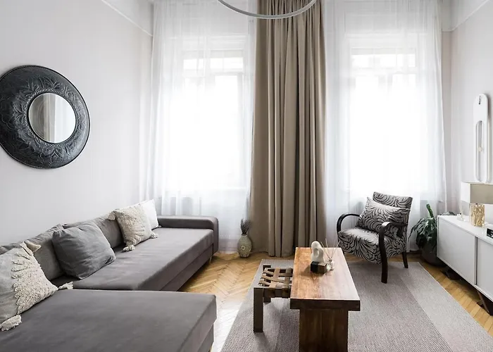 Apartamento Sunrise Lounge Corvin 63m2 Ac Budapest