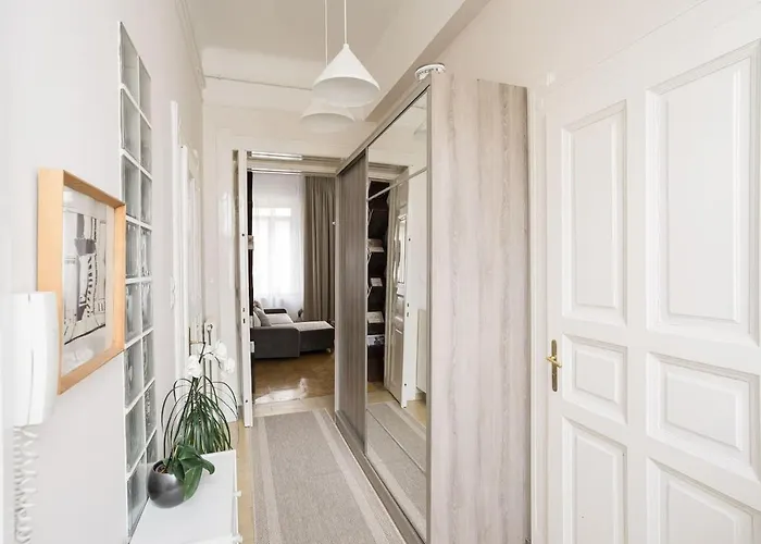 Sunrise Lounge Corvin 63m2 Ac Budapest